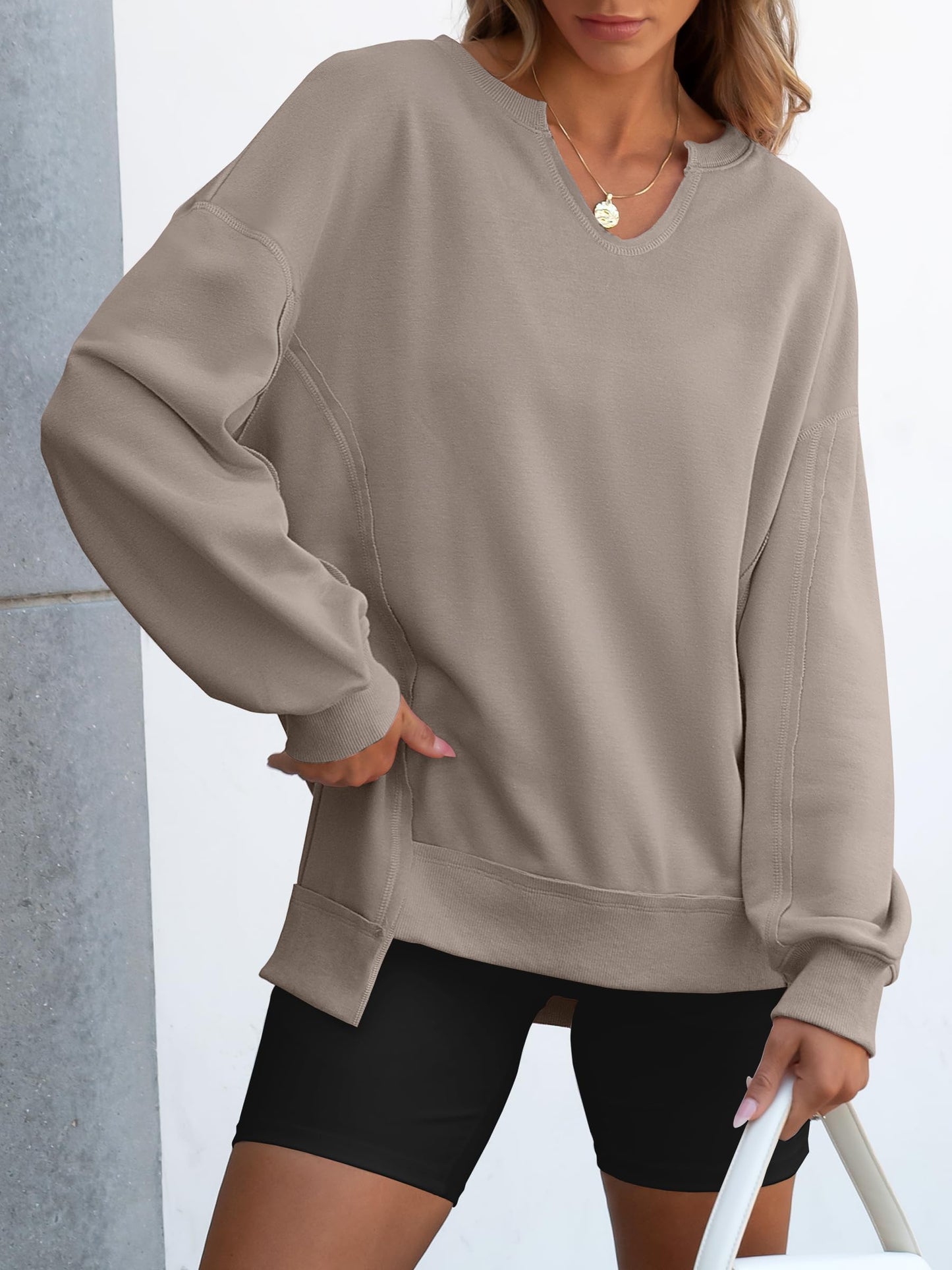 Luniro Women's Oversized Sweatshirts Long Sleeve V Neck Shirt Loose Trendy Fall Pullover Tops Size S-XXL