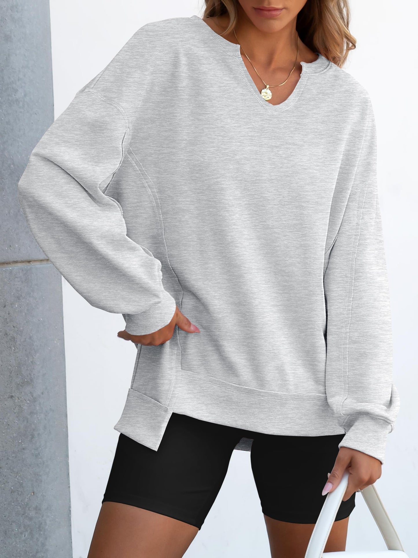 Luniro Women's Oversized Sweatshirts Long Sleeve V Neck Shirt Loose Trendy Fall Pullover Tops Size S-XXL